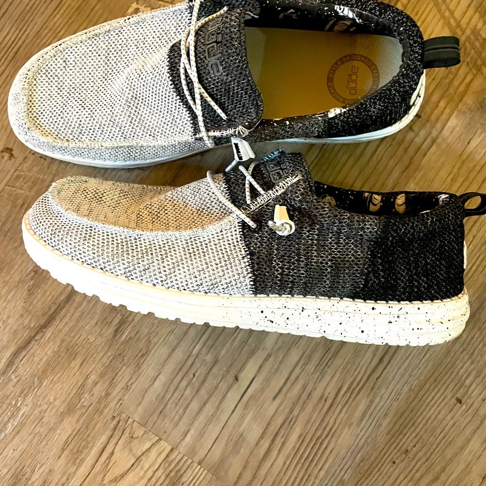 Hey dude shoes size 13 men